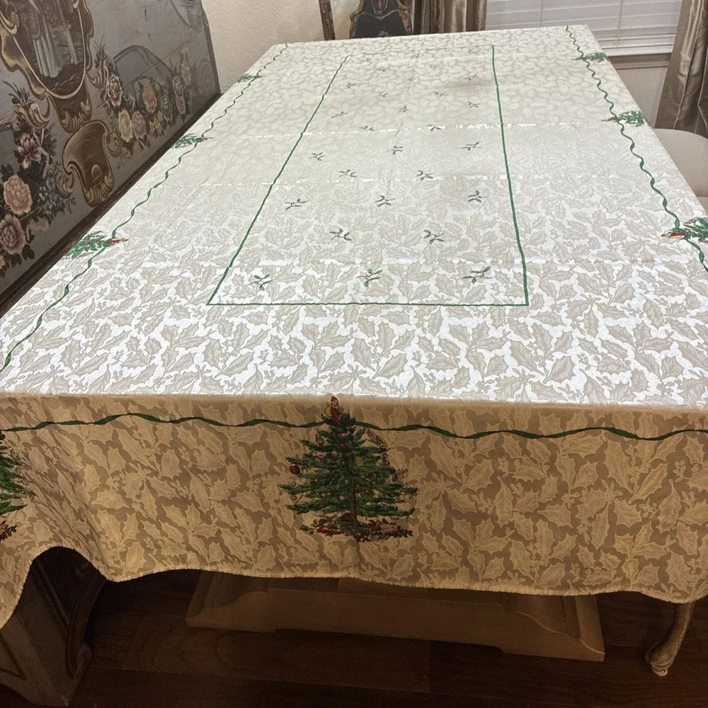 Spode Christmas Tree Tablecloth 56 x 100